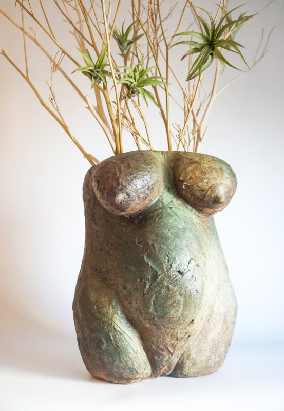 ceramic woman sculpture