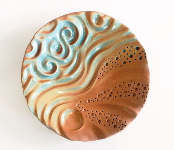 flow-decorative-ceramic-plate